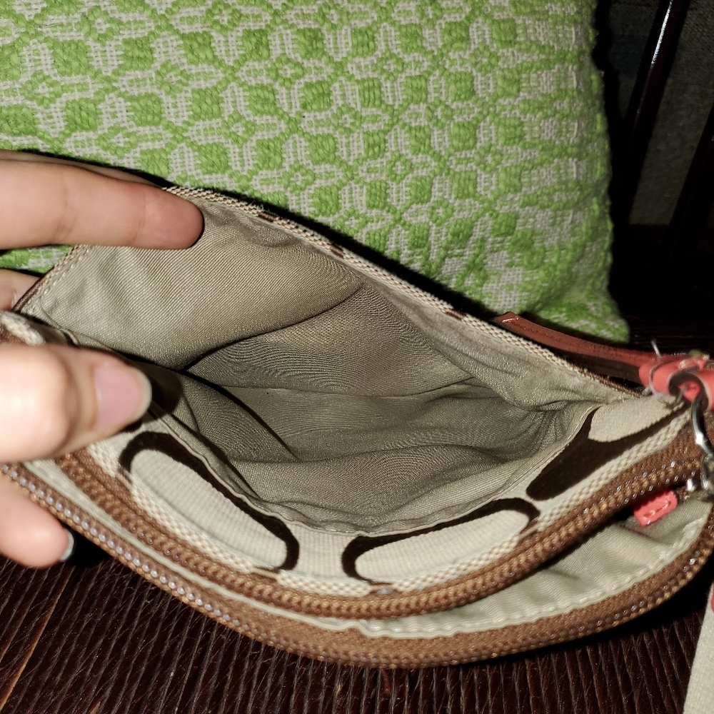 Coach Crossbody purse - Picture 4 of 6